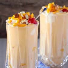 Mixed-fruit-lassi-10AED